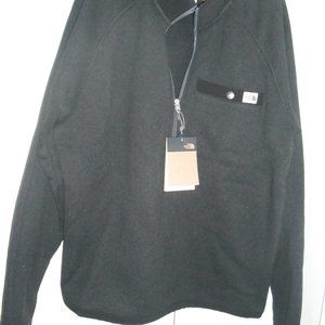 Men's North Face Half Zip Fleece, size M, NWT